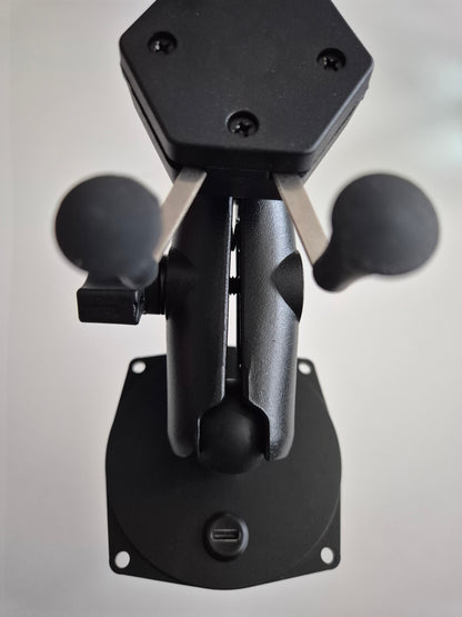 Premium Cockpit-Handyhalterungs Set Ø 80 mm Instrumentenblende Inkl. USB-C Schnellladeport